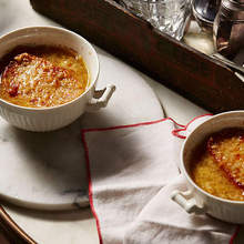 Onion soup with cheese