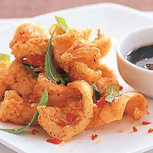 Pink salt pepper squid