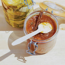 Spiced peach relish