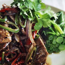 Black pepper chilli lamb