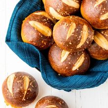 Pretzel rolls