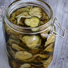 Bread and butter pickles